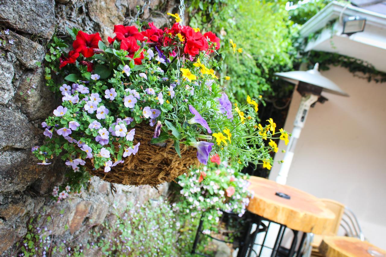 The Enniskerry Inn Exterior photo